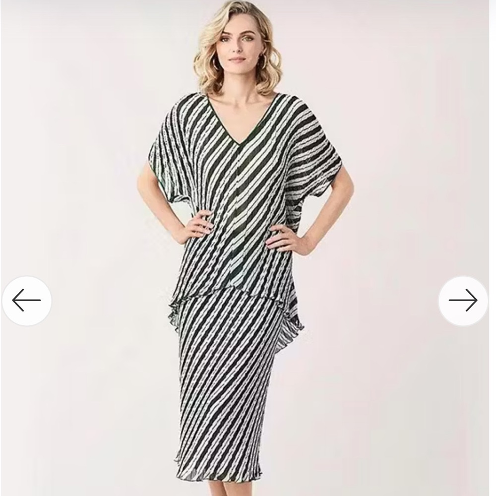C25 Diane von Furstenberg‎ DVF Green Striped Pleated V-Neck Tunic Top Large NWT